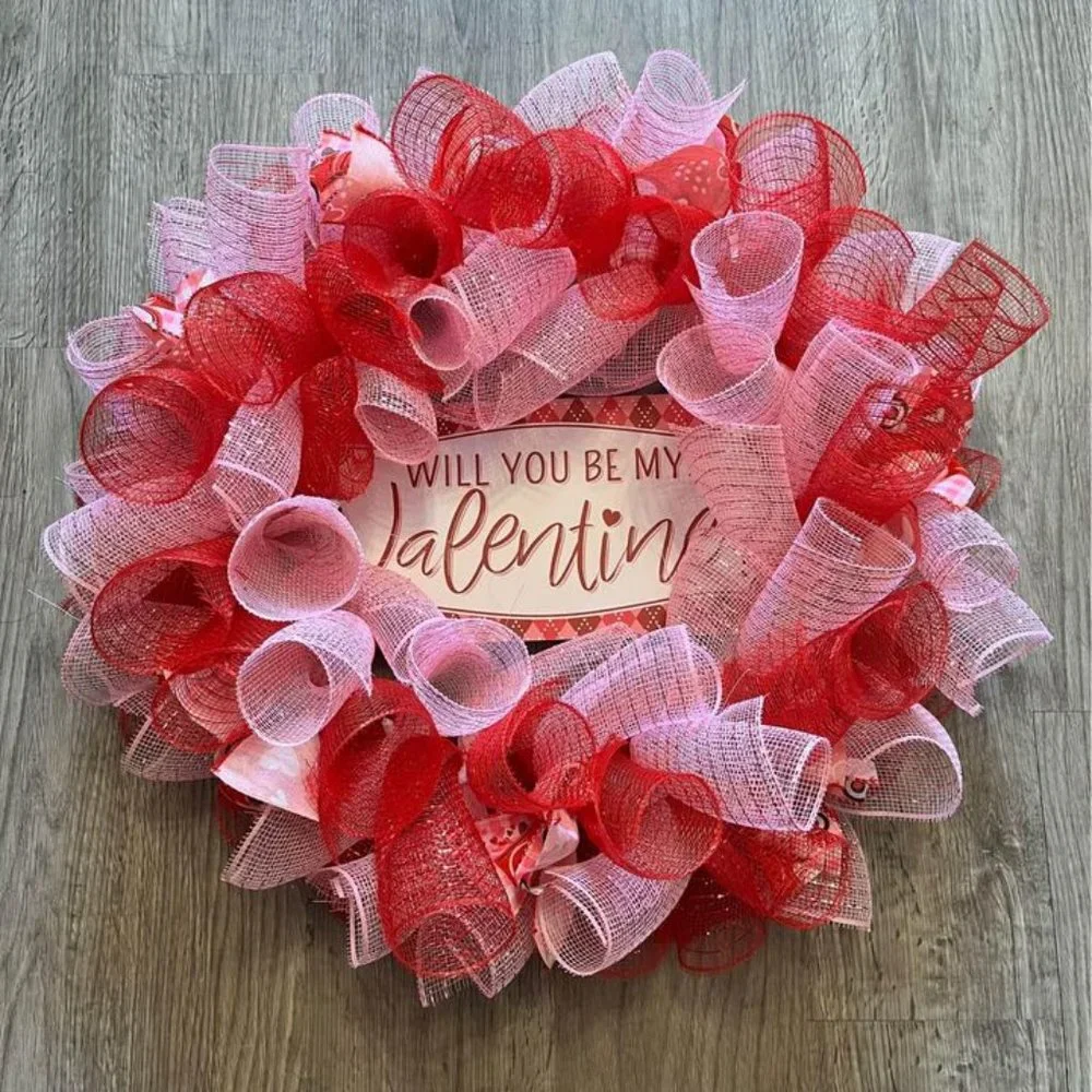Handmade Wreath! Valentine's Day Theme! Great for door!